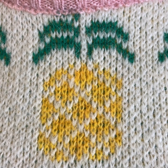 Zara Jacquard Fruit Strawberry Cherry Pineapple Sweater M Knit Fall Blogger Fave - Picture 9 of 16